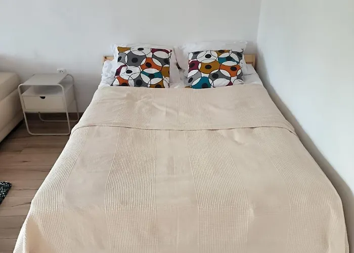 Pod Wieza Apartment *